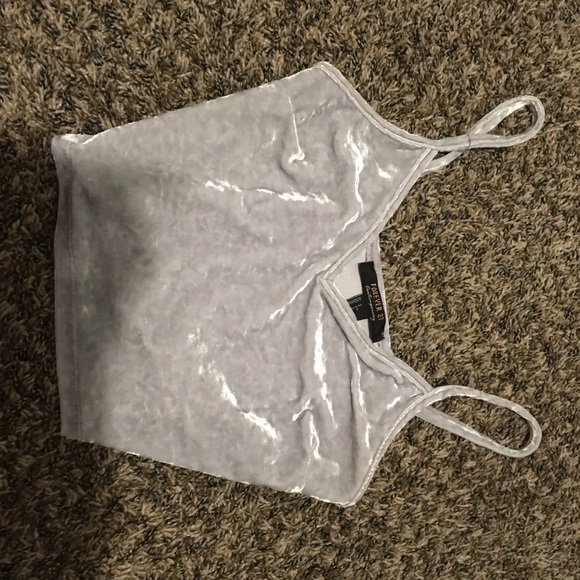 Crop top - Picture 1 of 2